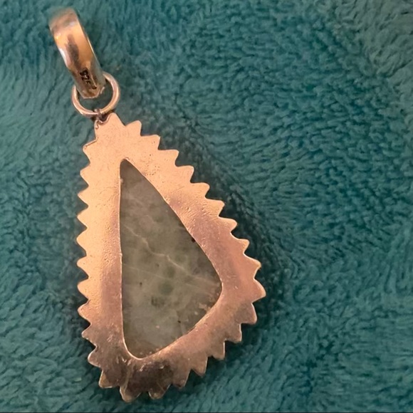 Caribbean Larimar Handcrafted vintage Pendant - Picture 10 of 11